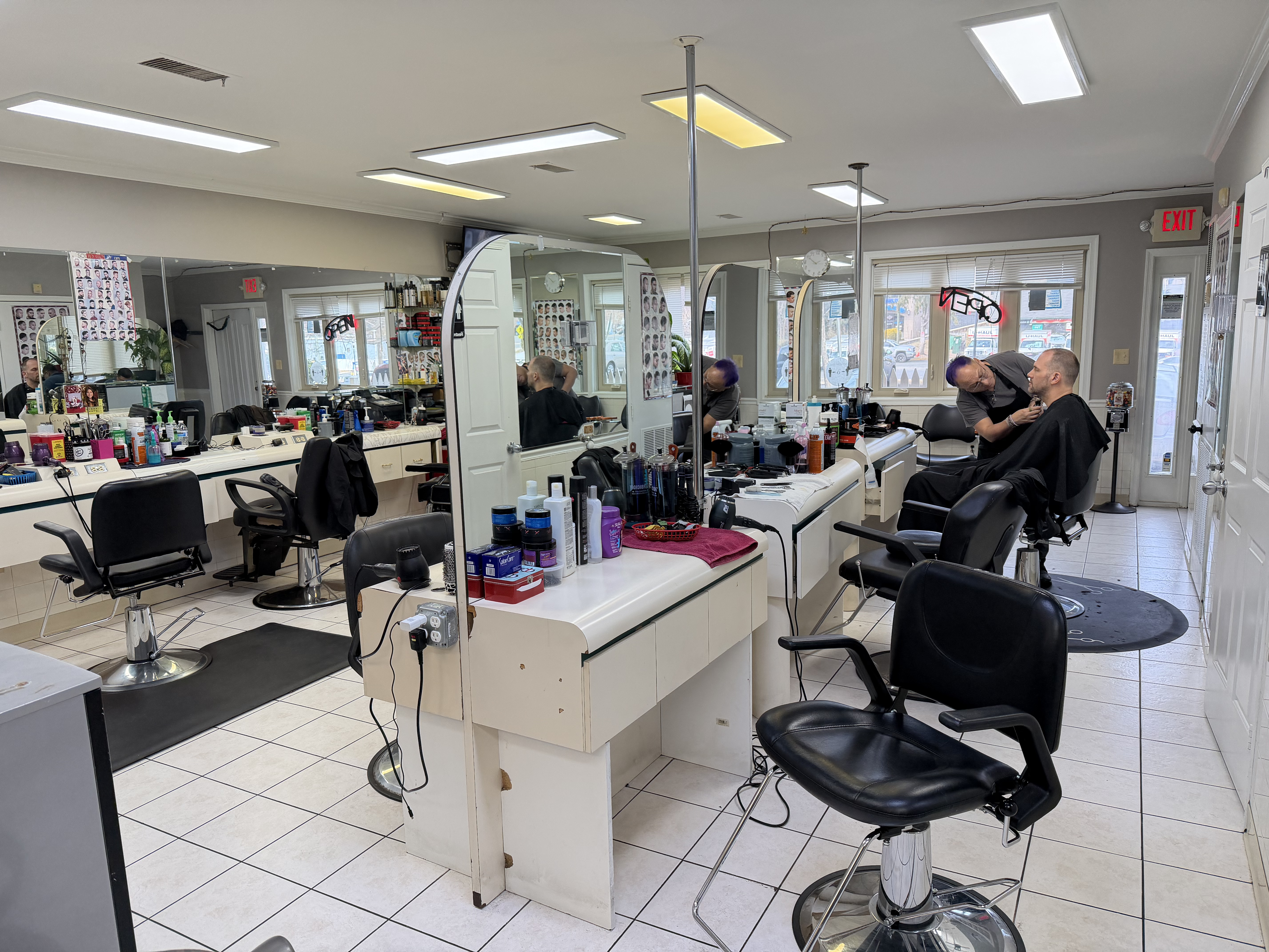 Yolanda's Beauty Salon